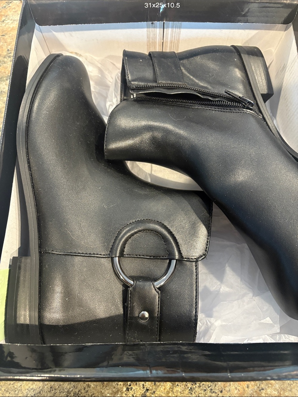 Black Women’s Leather Chelsea Boots with Decorative Ring